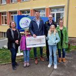 Spendenübergabe an die Grundschule